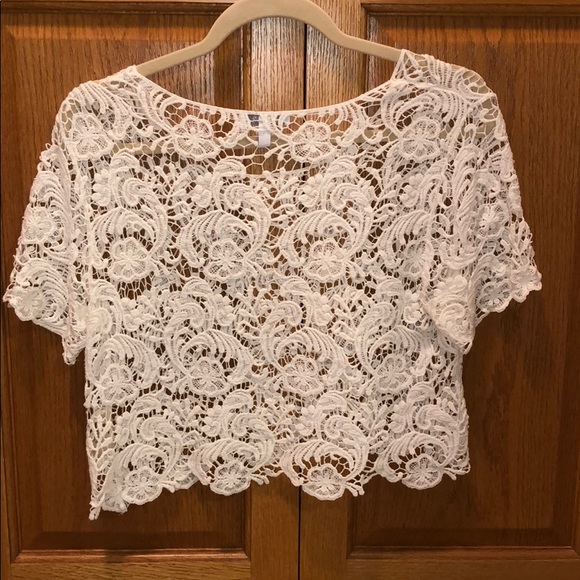 White knitted crop top - Picture 2 of 2